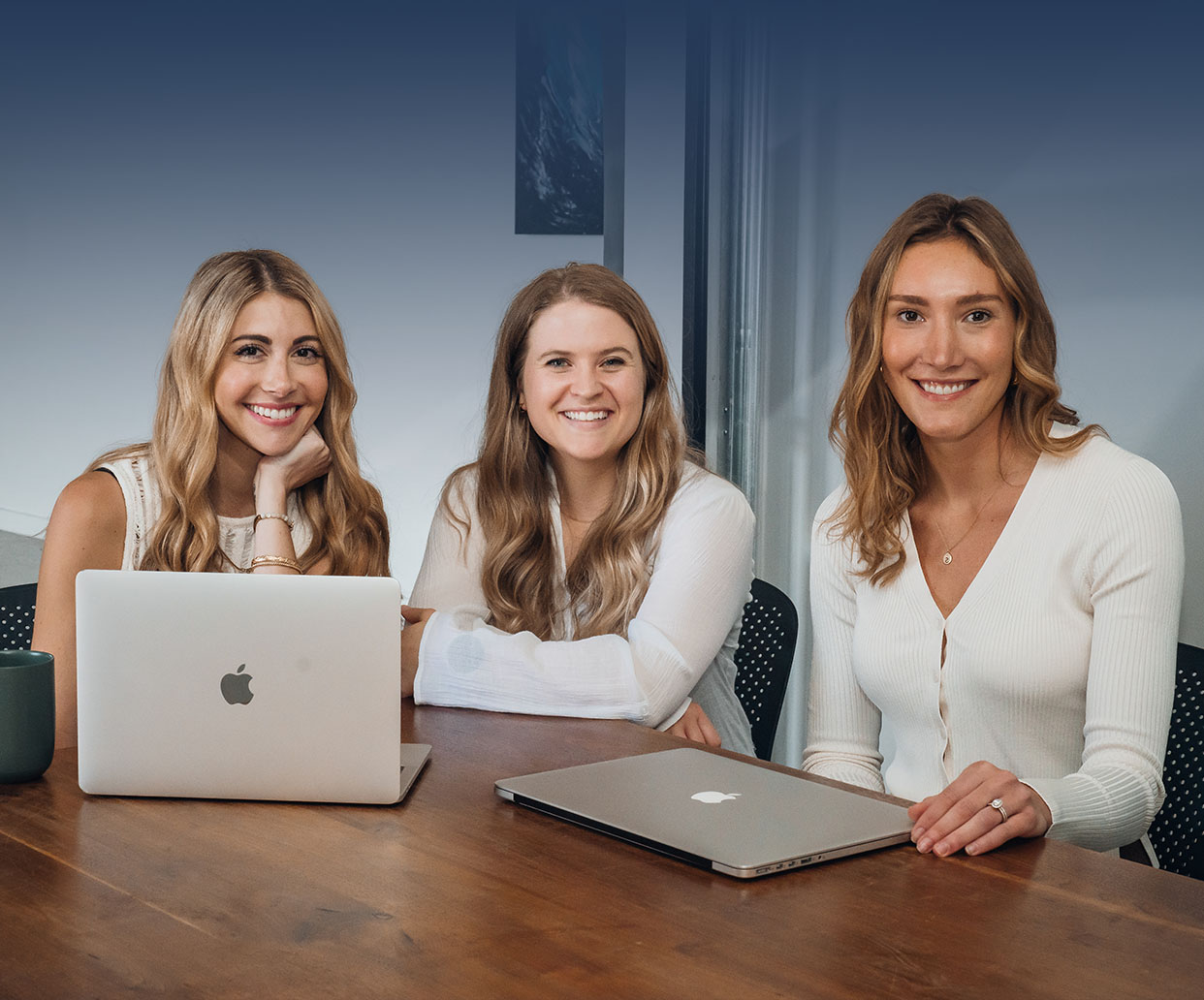 jordan, natalie, and sierra of oneteam aviation marketing